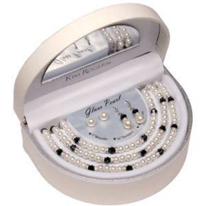 NIB Pearl and Jet Mega Jewelry 5pcs Set